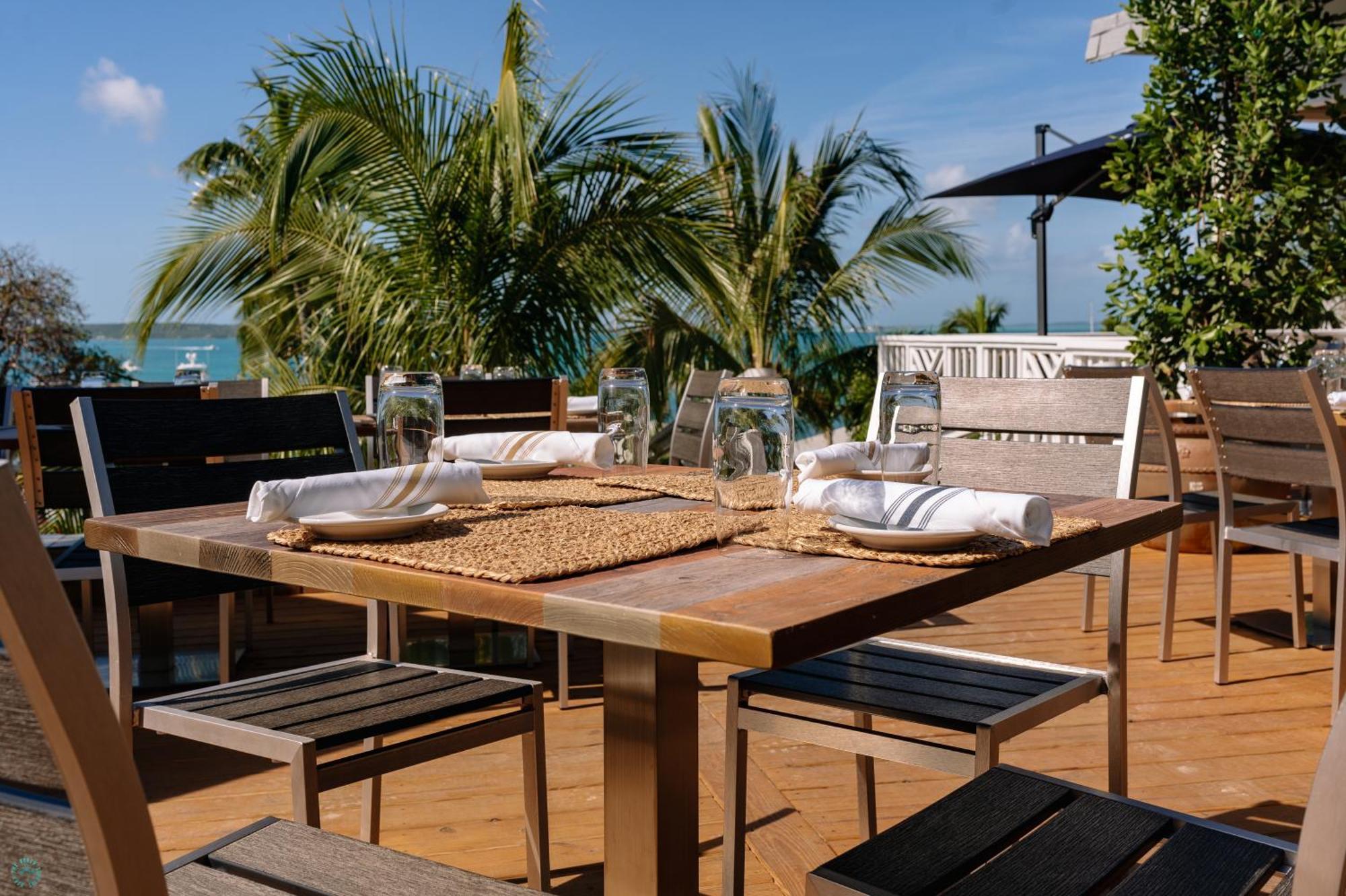 Romora Bay Resort & Marina Dunmore Town Экстерьер фото